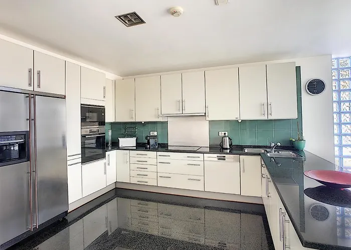 The White House - By Lovelystay * Funchal (Madeira)