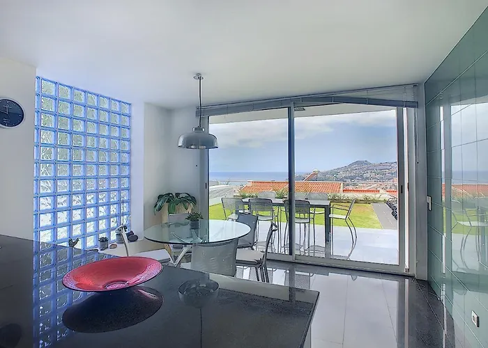 Willa The White House - By Lovelystay *