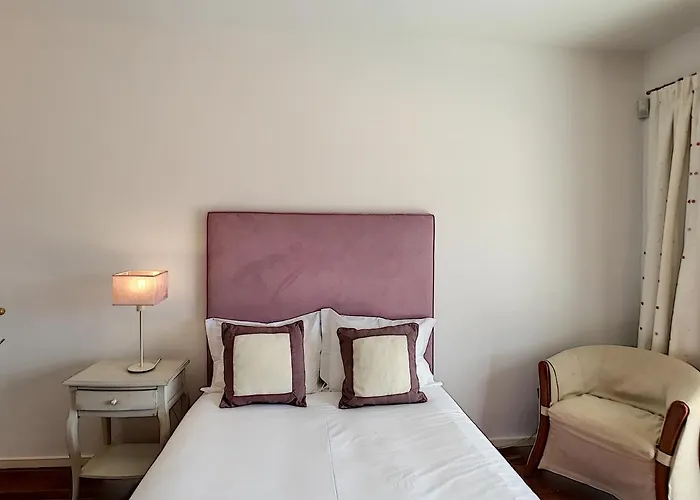 The White House - By Lovelystay