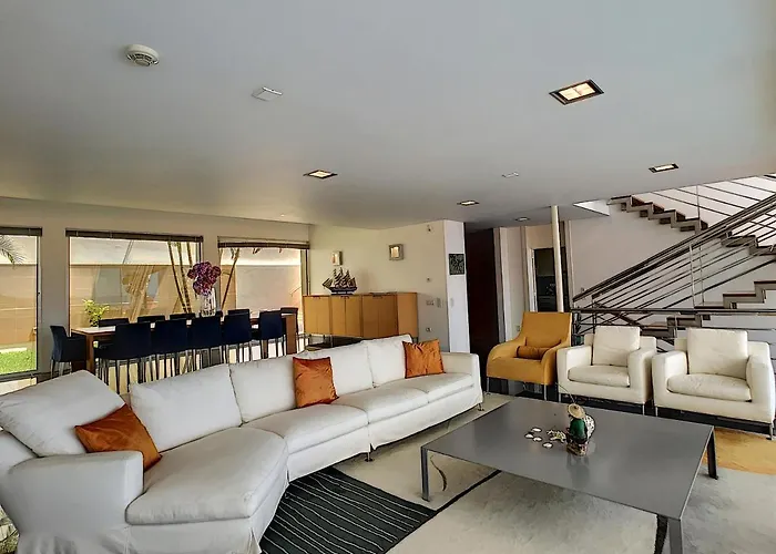 Villa The White House - By Lovelystay *